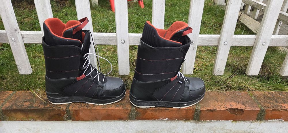 Set Snowboard Titus Logo Team Series 163 cm + Legături Rage+Boots Wedz