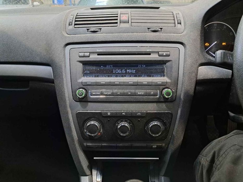 Panou comanda AC clima Skoda Octavia 2 2010 SEDAN 1.4 TSI
