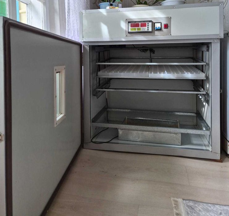 Продается инкубатор в Катоне  528 шт.  Инкубатор сатылыды.