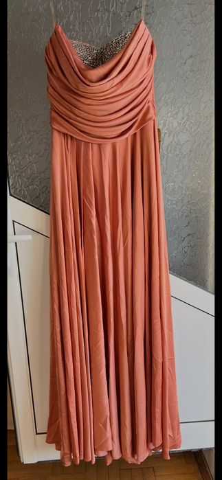 Уникални рокли за различни събития