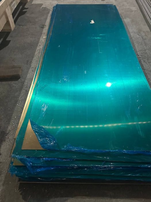 Продаются медные   листы производство Россия  размер 600/1500/2м