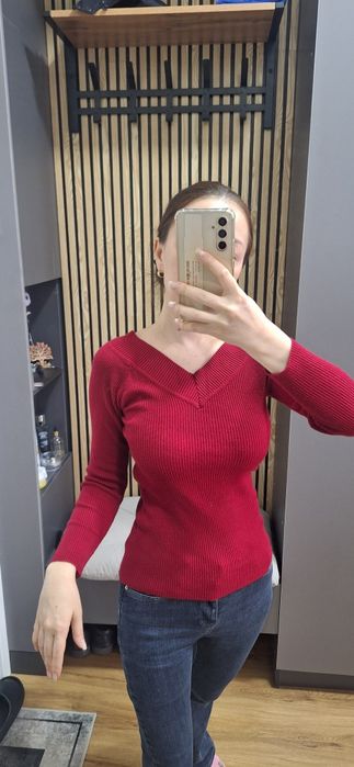 Продам кофты теплые на размер S-M