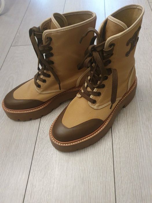 Бежови боти на Celin