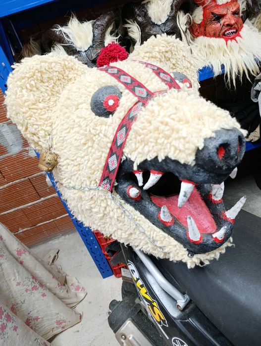 Маски мечки.глави