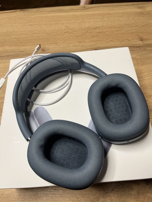 Apple AirPods Max Blue