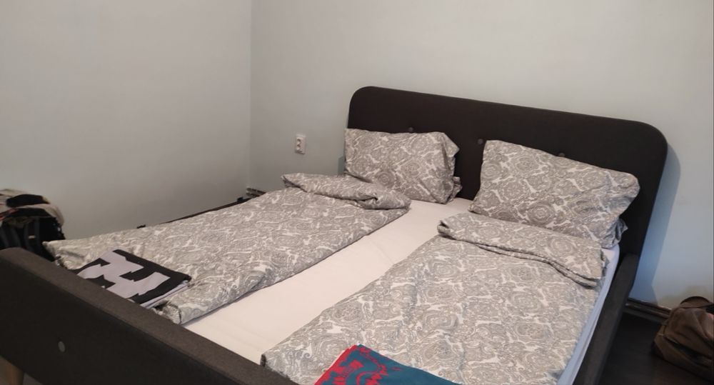 Къща на четири нива с изграден басейн област София