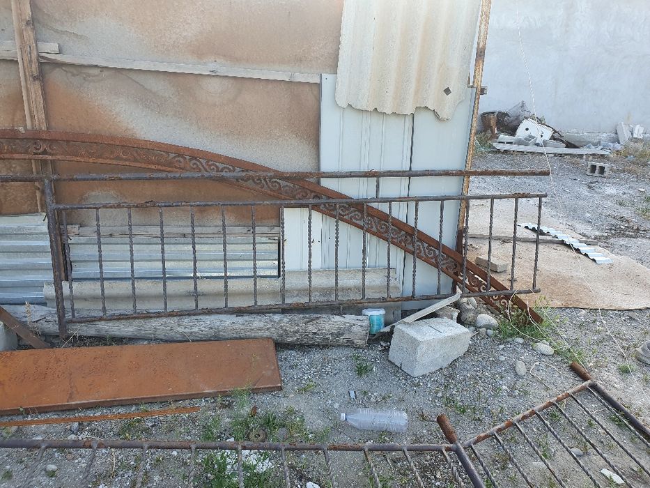 80 000 dan metri zinangiz uchun perila sotiladi uzunligi 390. 280.