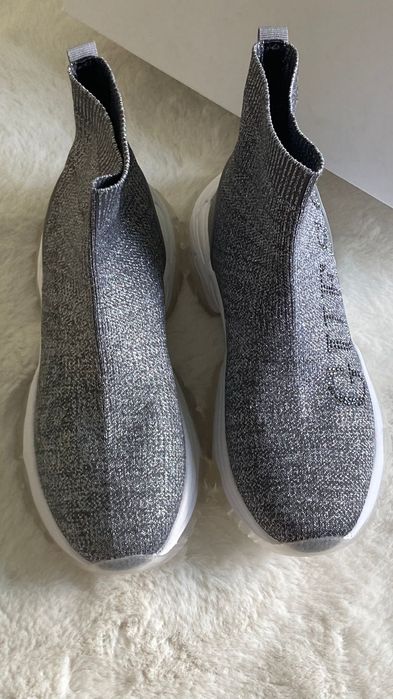 Sneakers Guess marime 36 nou