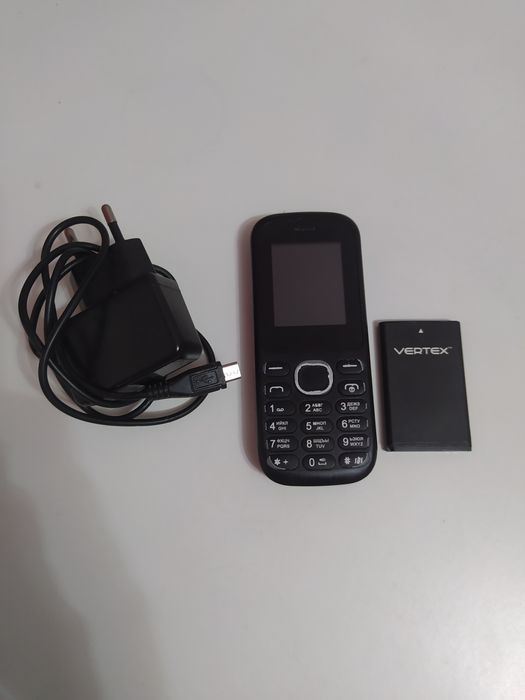 Продам простой телефон.