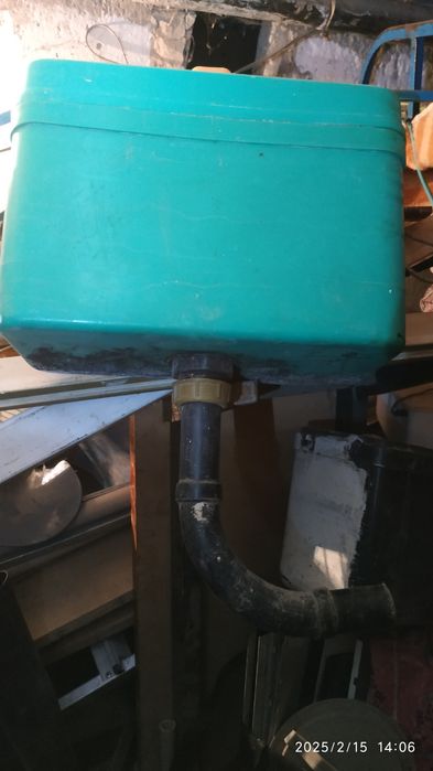 Продам бочки на советский унитаз