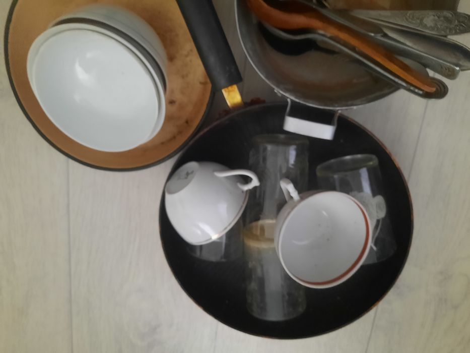 Посуду ты щя разную отдам