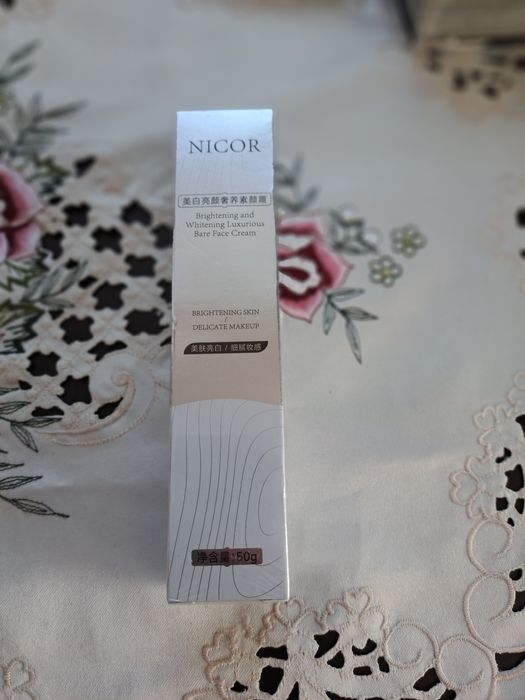 Корейски избелващ крем база за грим