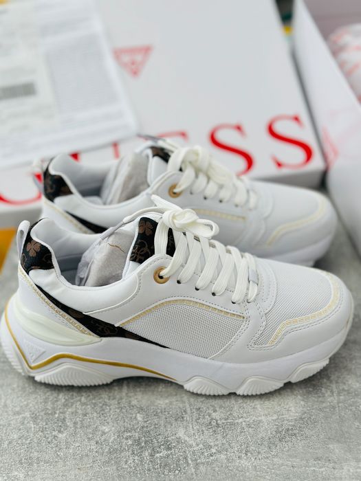 Adidași Guess noi cu chitanță, mărimea 37.