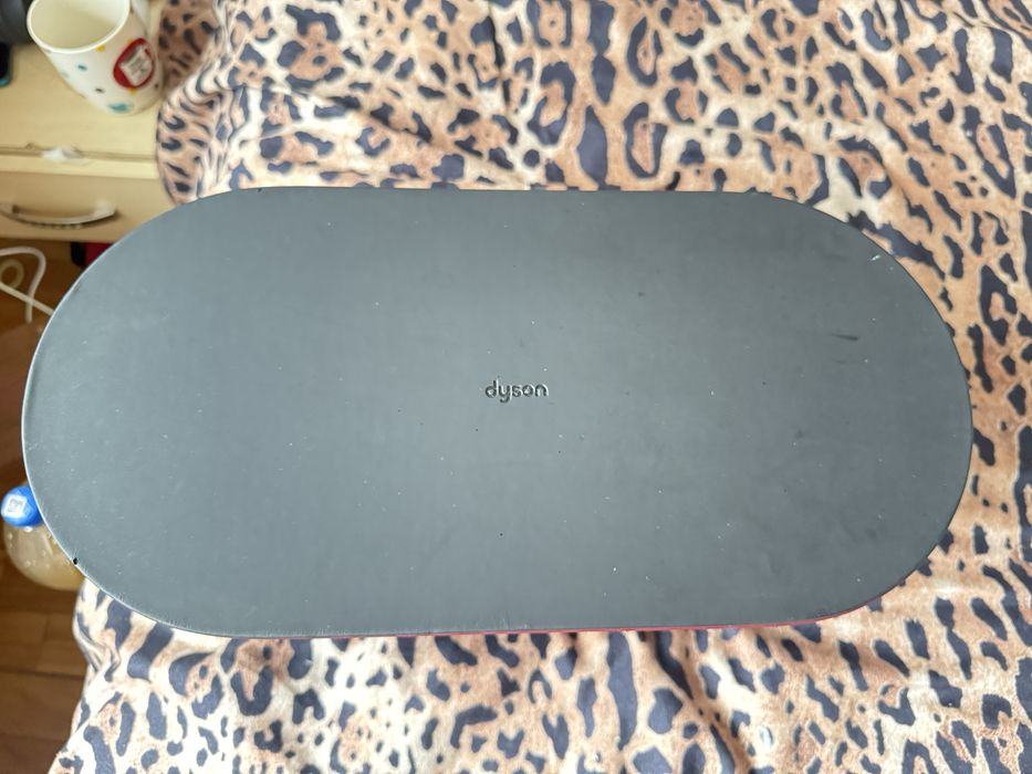 Продается Dyson Airwrap i.d. HS08