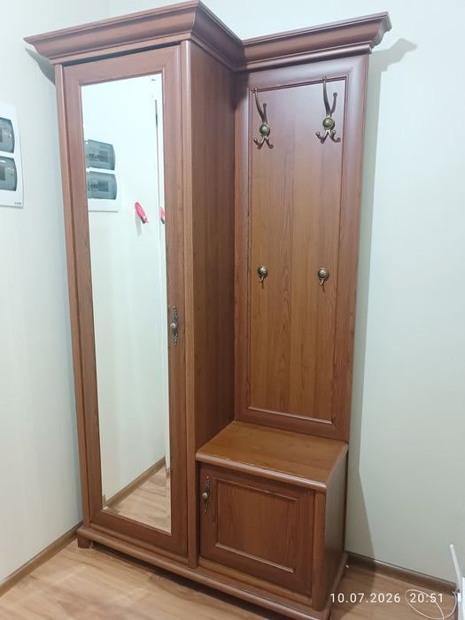 Продам прихожую за 10000