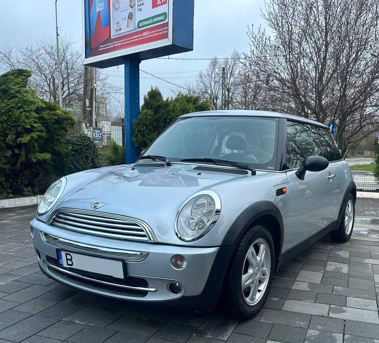 Mini ONE ca nou ținut în garaj