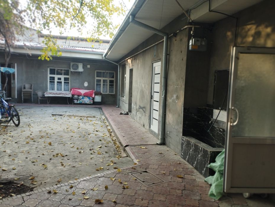 Uy sotiladi ishtabda 5.38 sotix