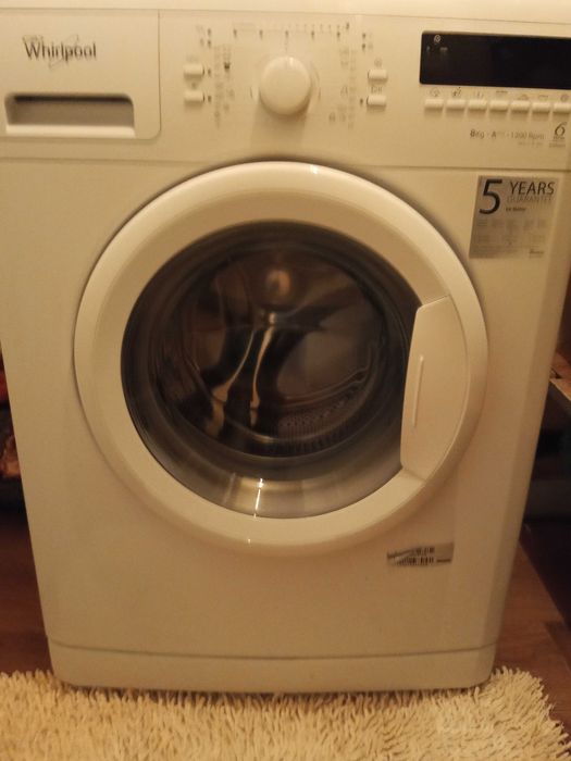 Продавам работеща пералня