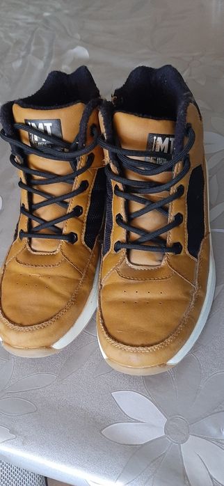 Детски боти за момче