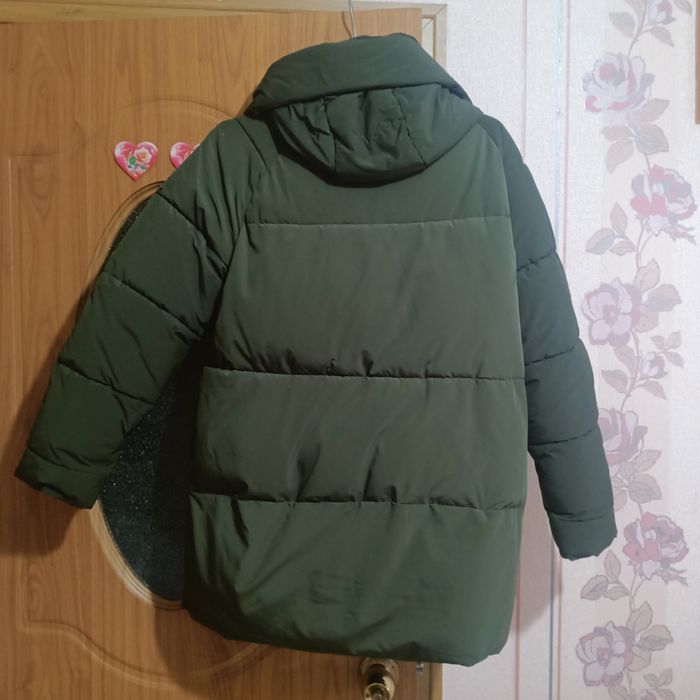 Продам куртку женскую