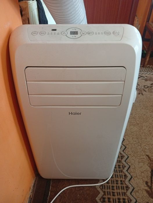 Продава се преносим климатик Haier