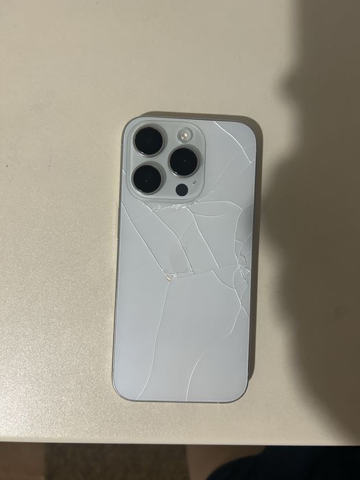 Iphone 15 pro под ремонт