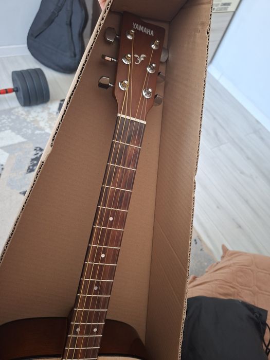 Продам новую не б/у гитару