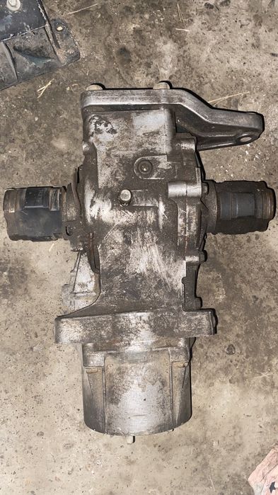 Редуктор на Рав 4 поколение 3