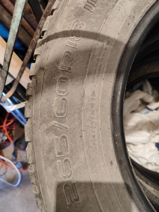 Продам зимние шины