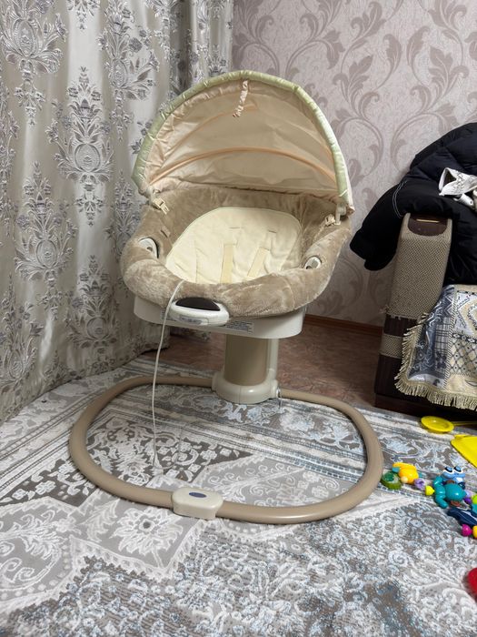 Кровать и качалка