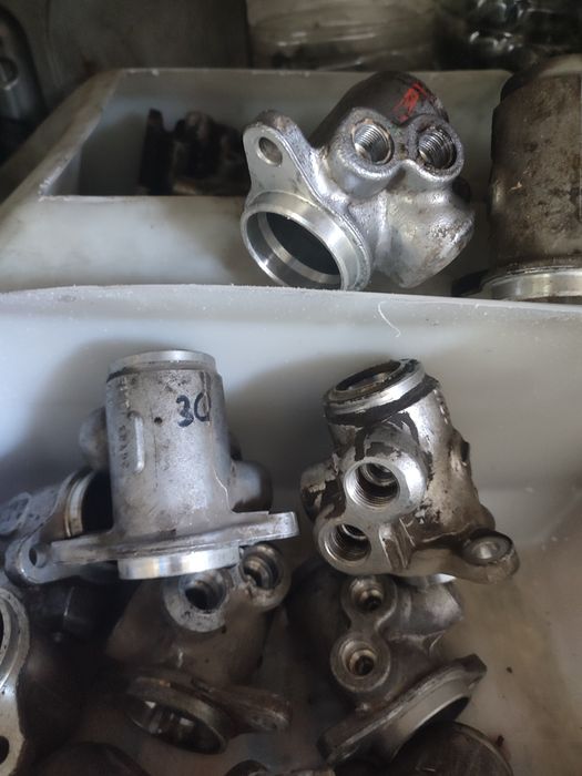 Корпус распределителя давления рейки