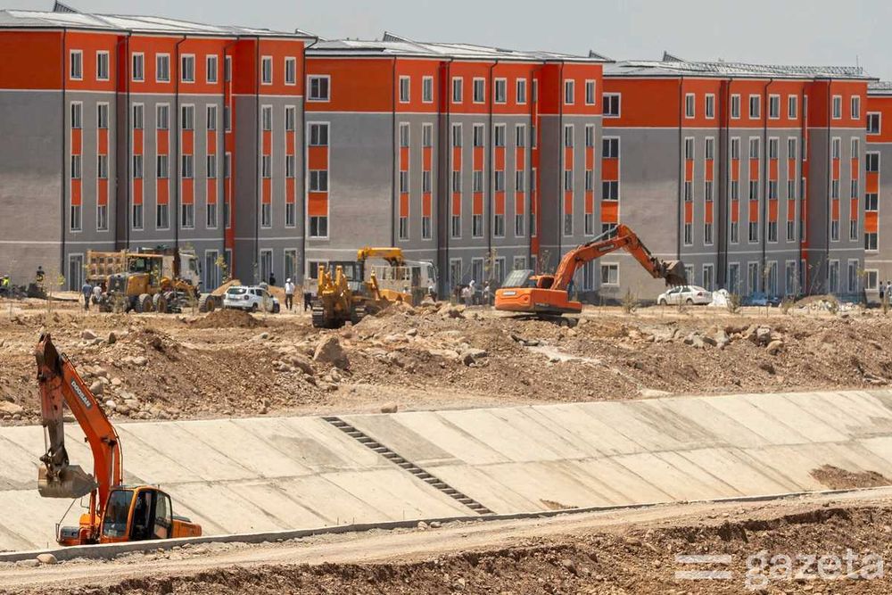 Паркентсой (Parkentsoy) янги кўп қаватли уйлари