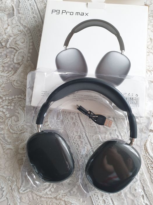 Наушники блютуз в упаковке