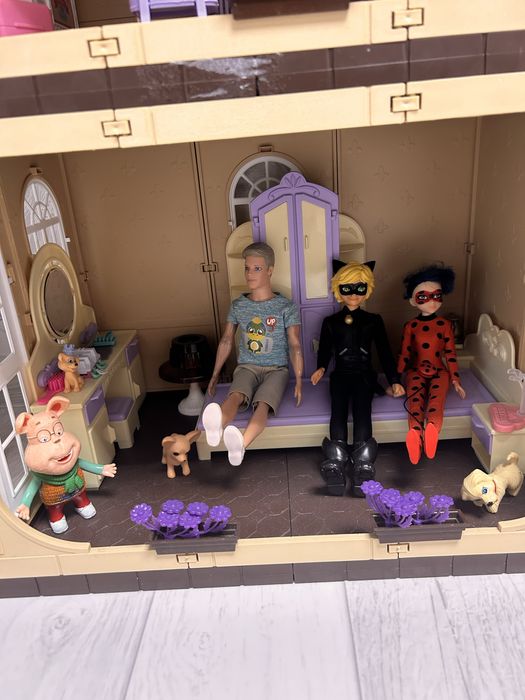 Домик игрушечный