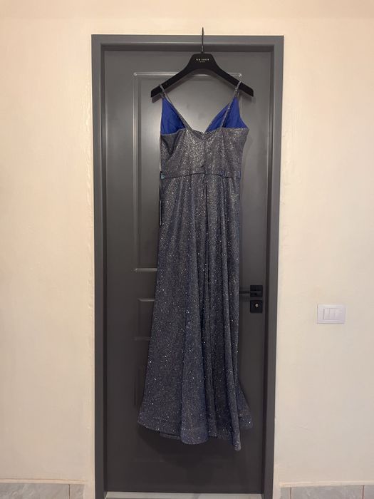 Rochie de seara albastra cu sclipici