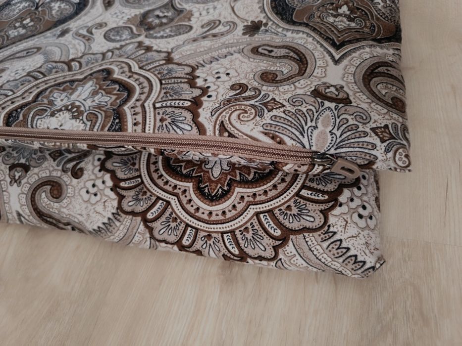 Корпе 2 штуки с чехлом