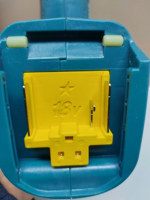 Нов винтоверт за гипсокартон Makita DFS451Z