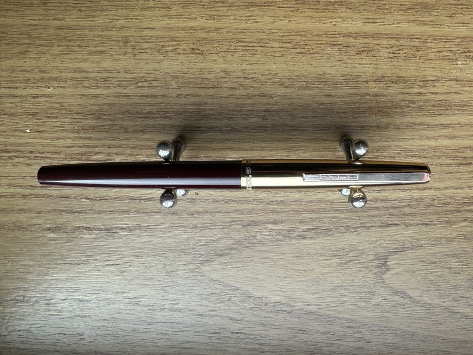 Stilou chinezesc Hero 221 model special