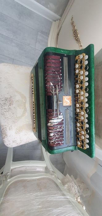 Продам баян  в хорошем состоянии