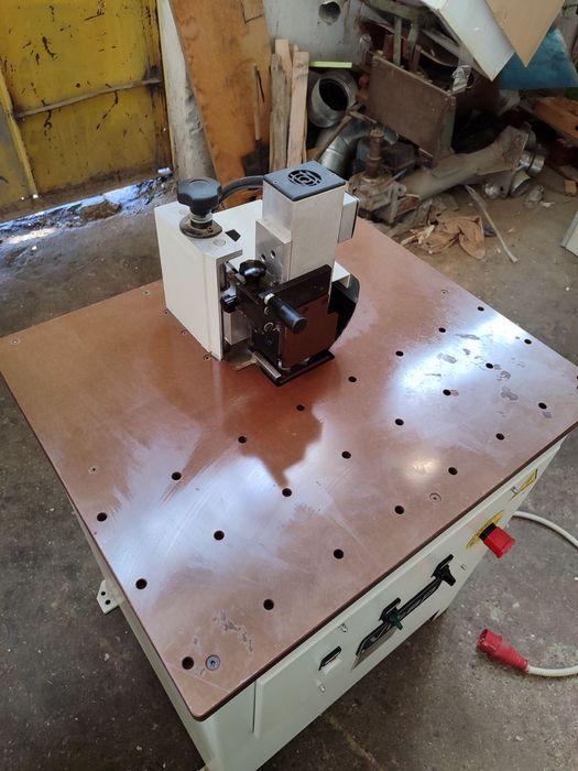 Комплект кантираща машина за праволинейно и криволинейно кантиране,с ц