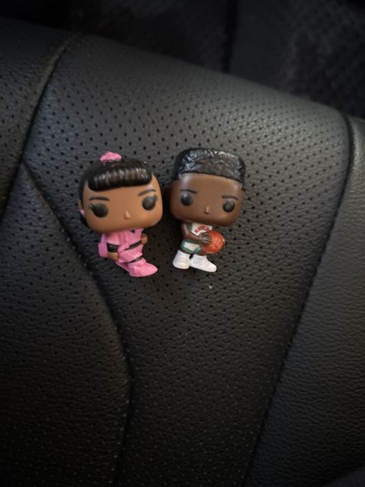 Продаю фигурки осд