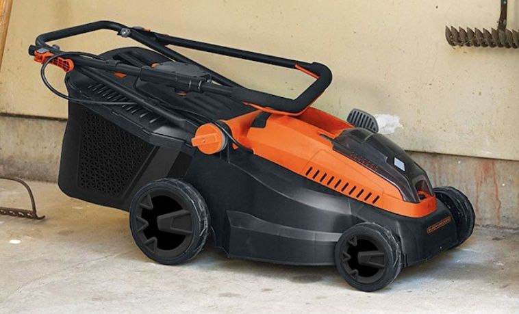 Masina de tuns gazon/iarbă cu 2  acumulatori Black & Decker CLM3820L1