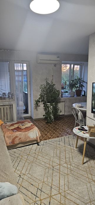 Продам 2-комнатную квартиру