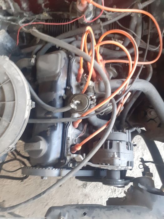Авто на разбор матор 1.8