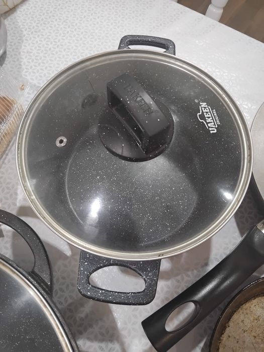 Продам каменную кастрюлю