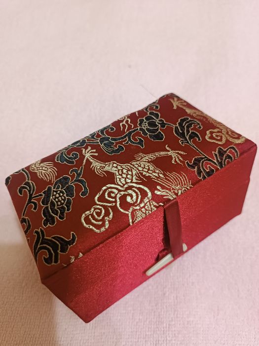 Яйца из натурального камня