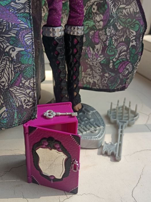 Рейвен Квин Эвер Афтер Хай