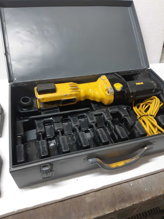 Presa electrica de sertizat cupru REMS