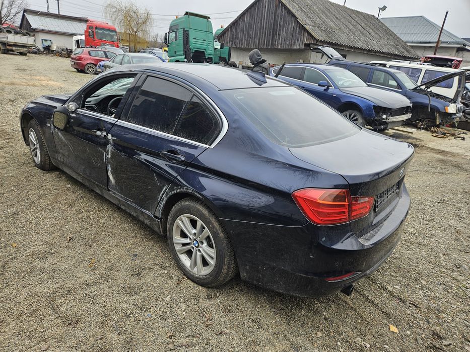 Piese BMW F30 184Cp N47D20C Far F30 Tripla F30