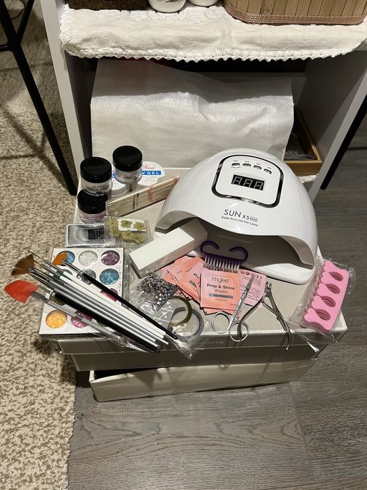 Комплект за маникюр